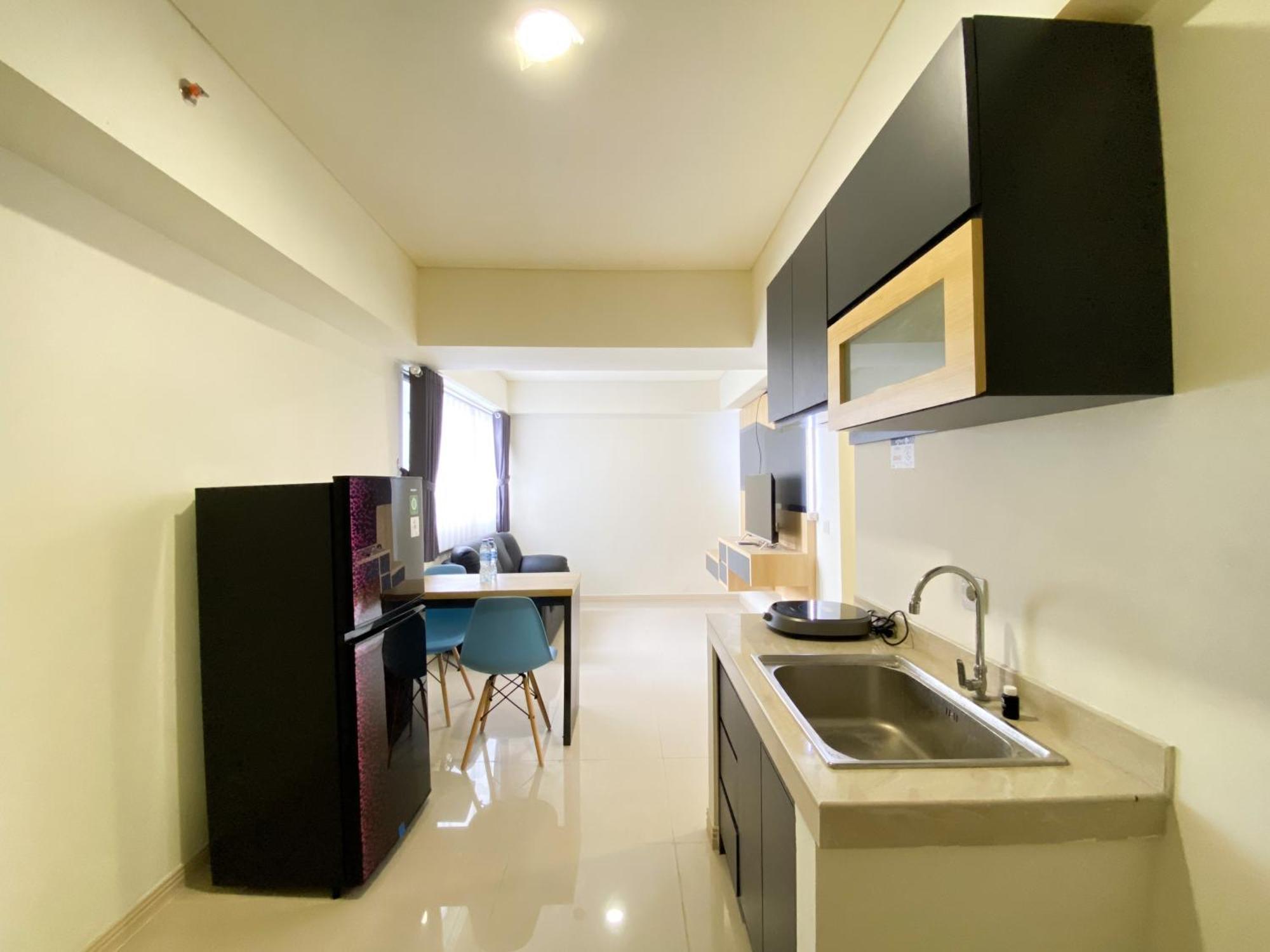 Cozy Living And Simply 2Br At Meikarta Apartment By Travelio ชีการัง ภายนอก รูปภาพ